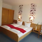 Krone Hotel 2*