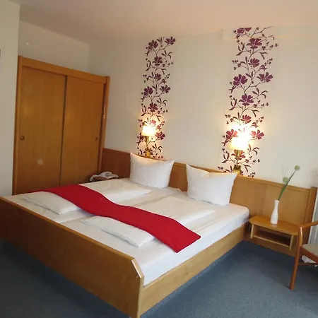 Krone Hotel 2*